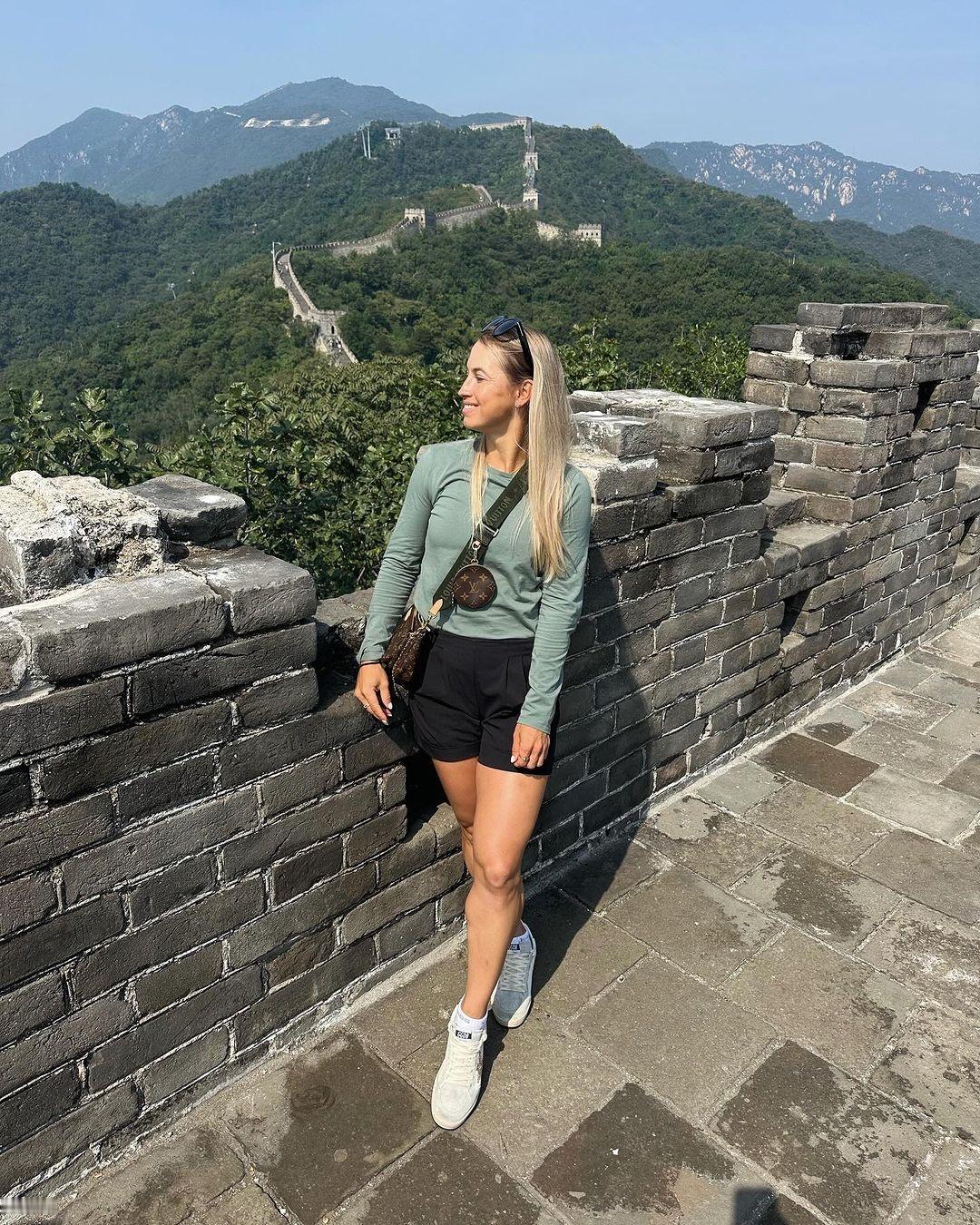 大婊姐普丁塞娃打卡长城！国外球员最喜欢的北京景点：万里长城[good][心]#巡