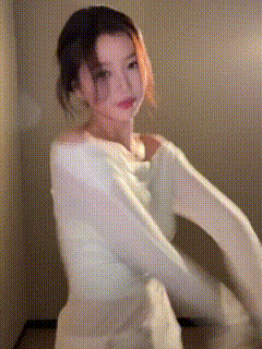 可我真的不觉得虞书欣擦边诶
难道女的穿微透衣服跳性感舞蹈就是擦吗？
难道女的没有