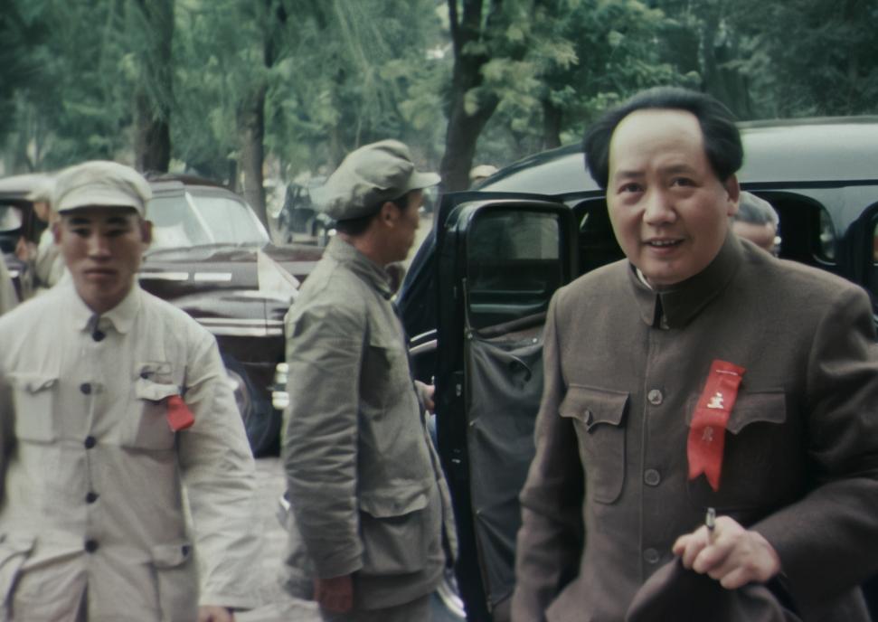 最初定的“开国大典”日期是1月1日，为何后来改成10月1日？

1949年6月1