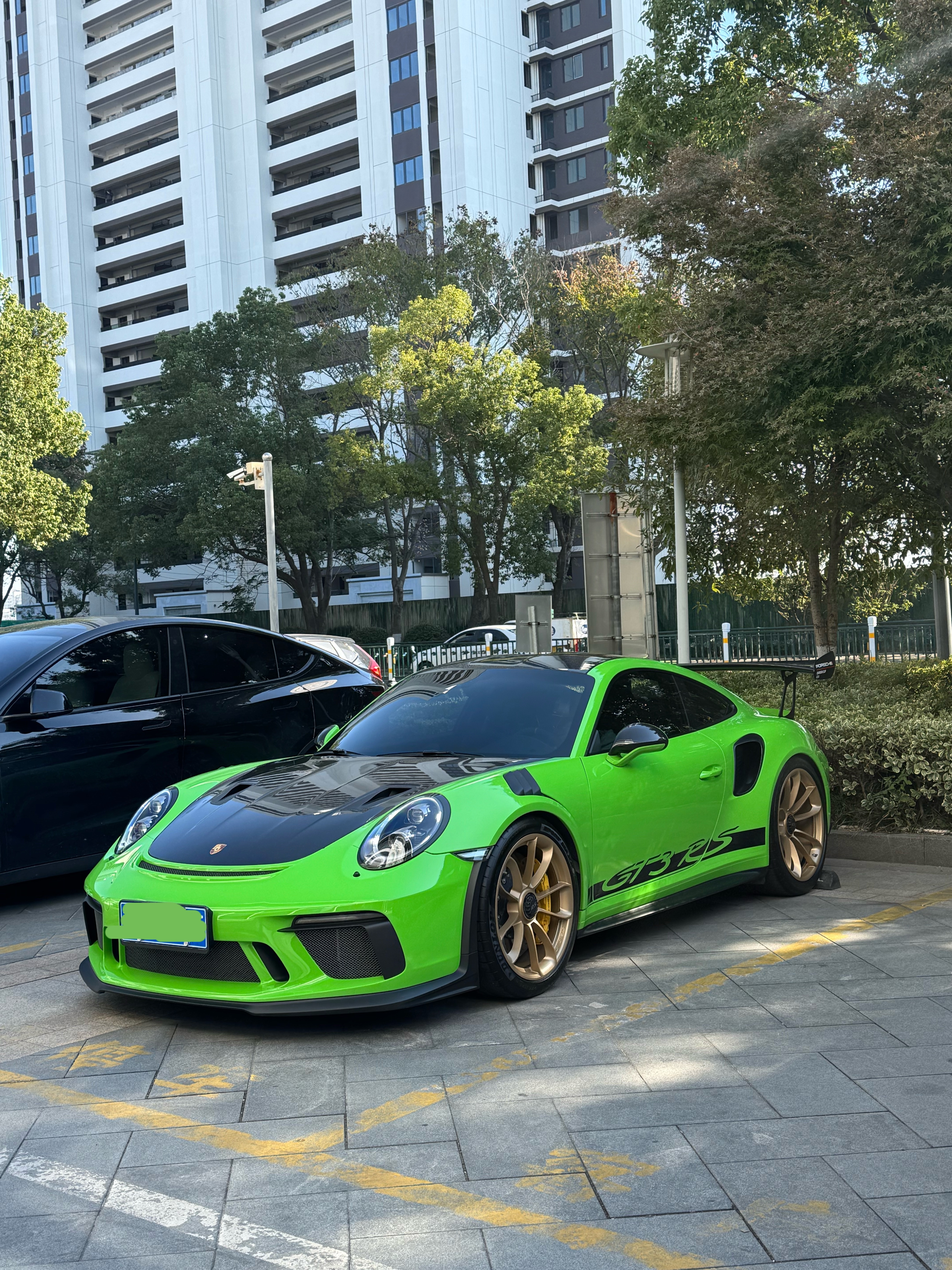 精品、小公里911.2 GT3 RS行情依然稳定。200万小预算考虑保值率、玩赛