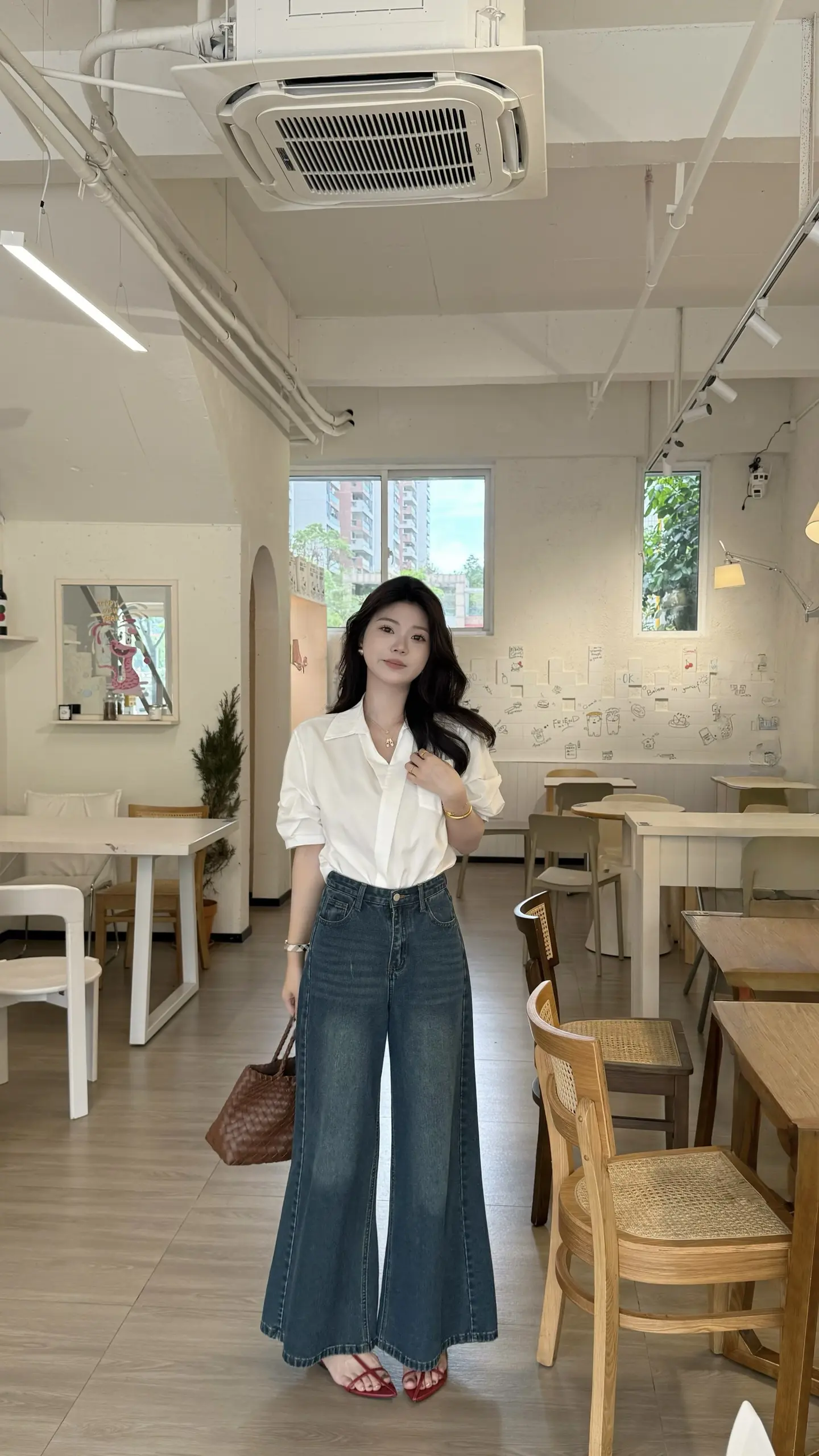 明明渴求温柔偏偏覆水难收