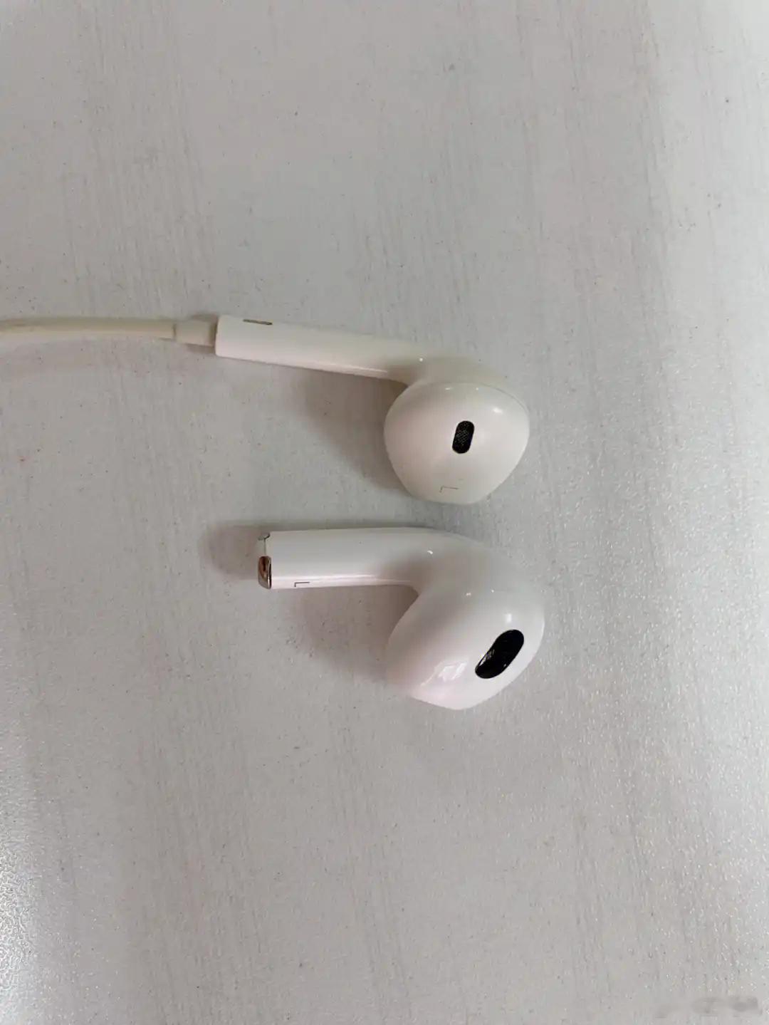 #人一旦用了有线耳机就定型了#有线耳机最大的烦恼就是线，与无线耳机相比，有线耳机