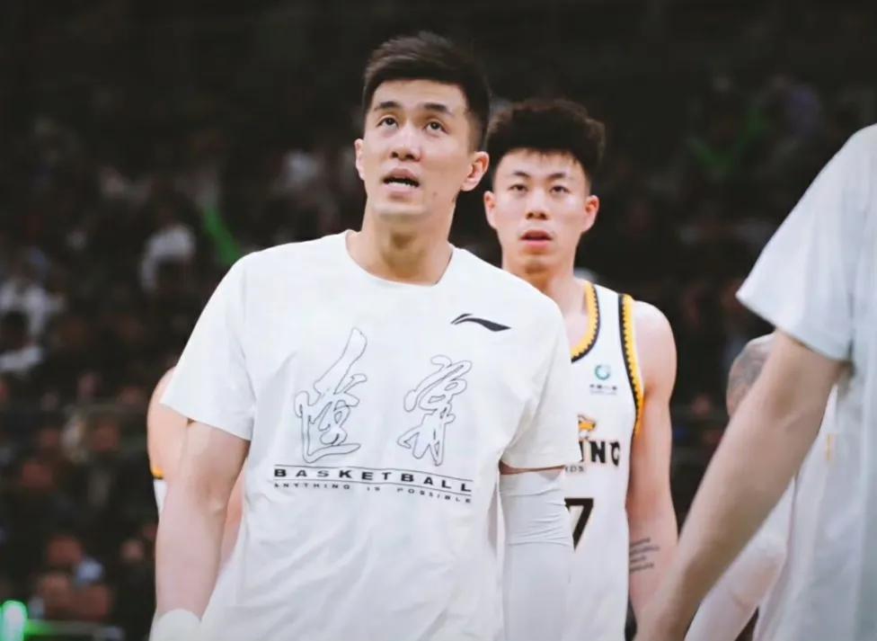 辽宁94-68大胜浙江，大比分3-0夺赛点
1、原本以为缺少郭艾伦，总决赛辽宁对