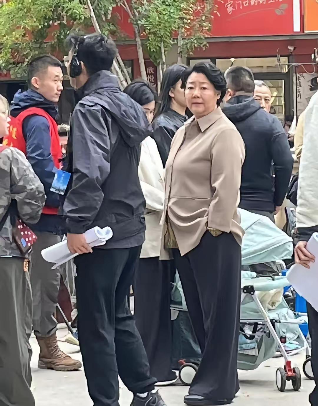 萨日娜
粉丝偶拍
