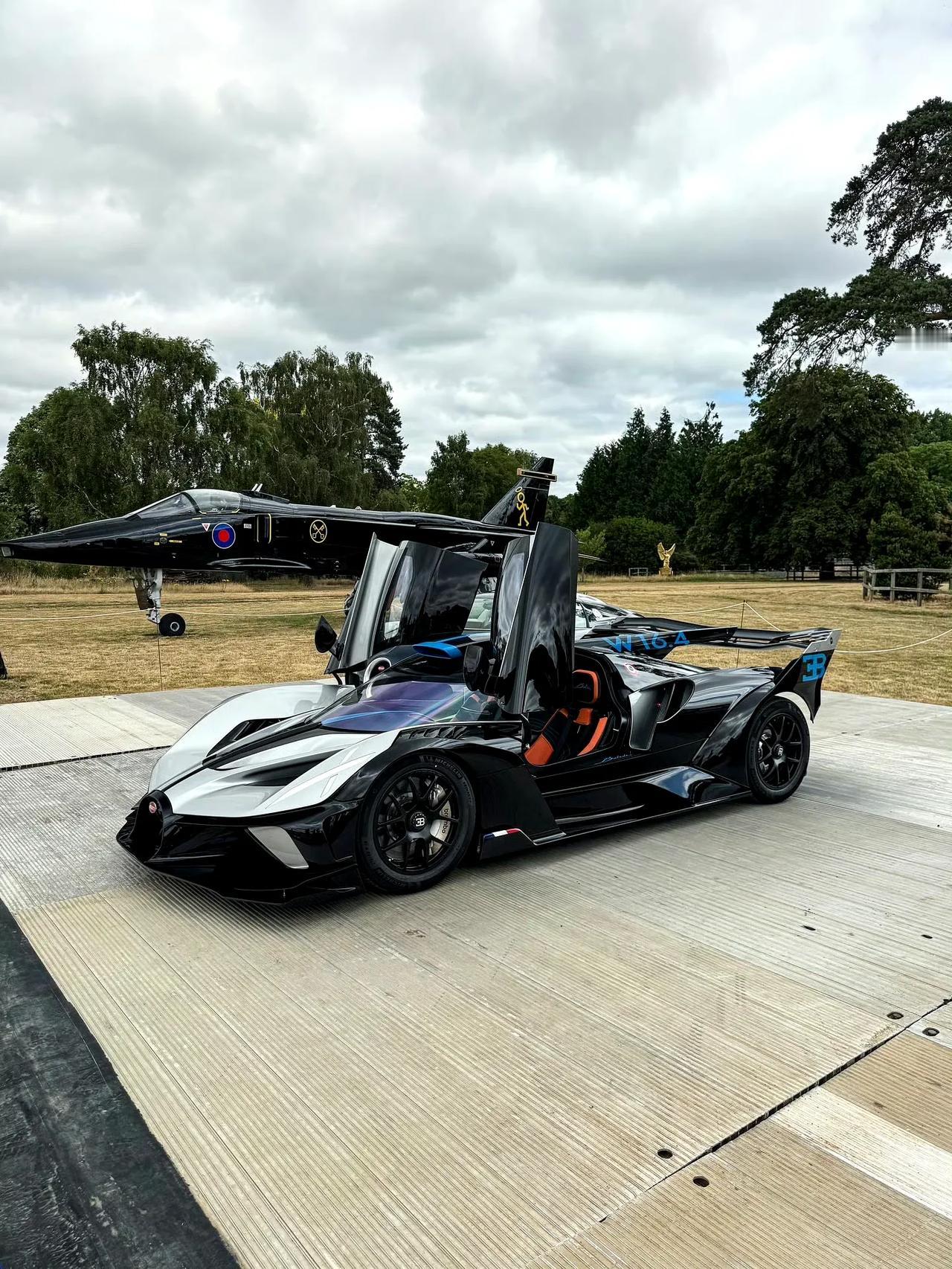 全新Bugatti Bolide