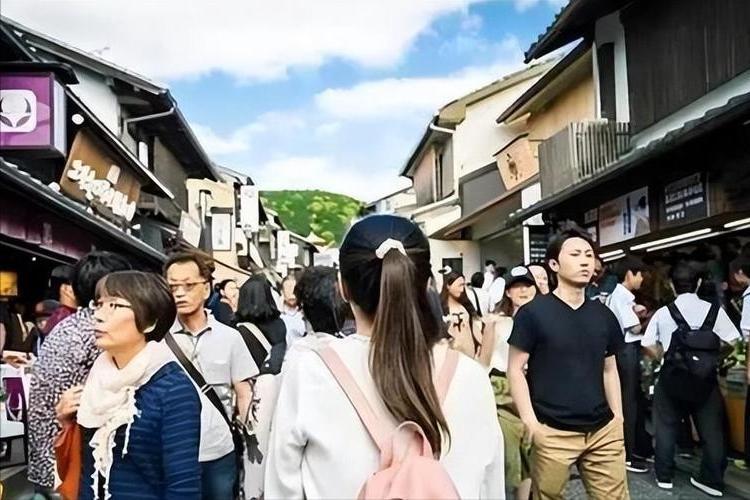 日本50年来首次动刀，签证费直接提高五倍！只是她们这次算盘打空了，签证上涨直接让