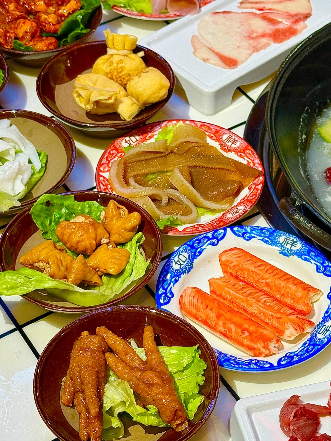 芜湖新开的….！这家鲜切牛肉自助火锅吃到爽