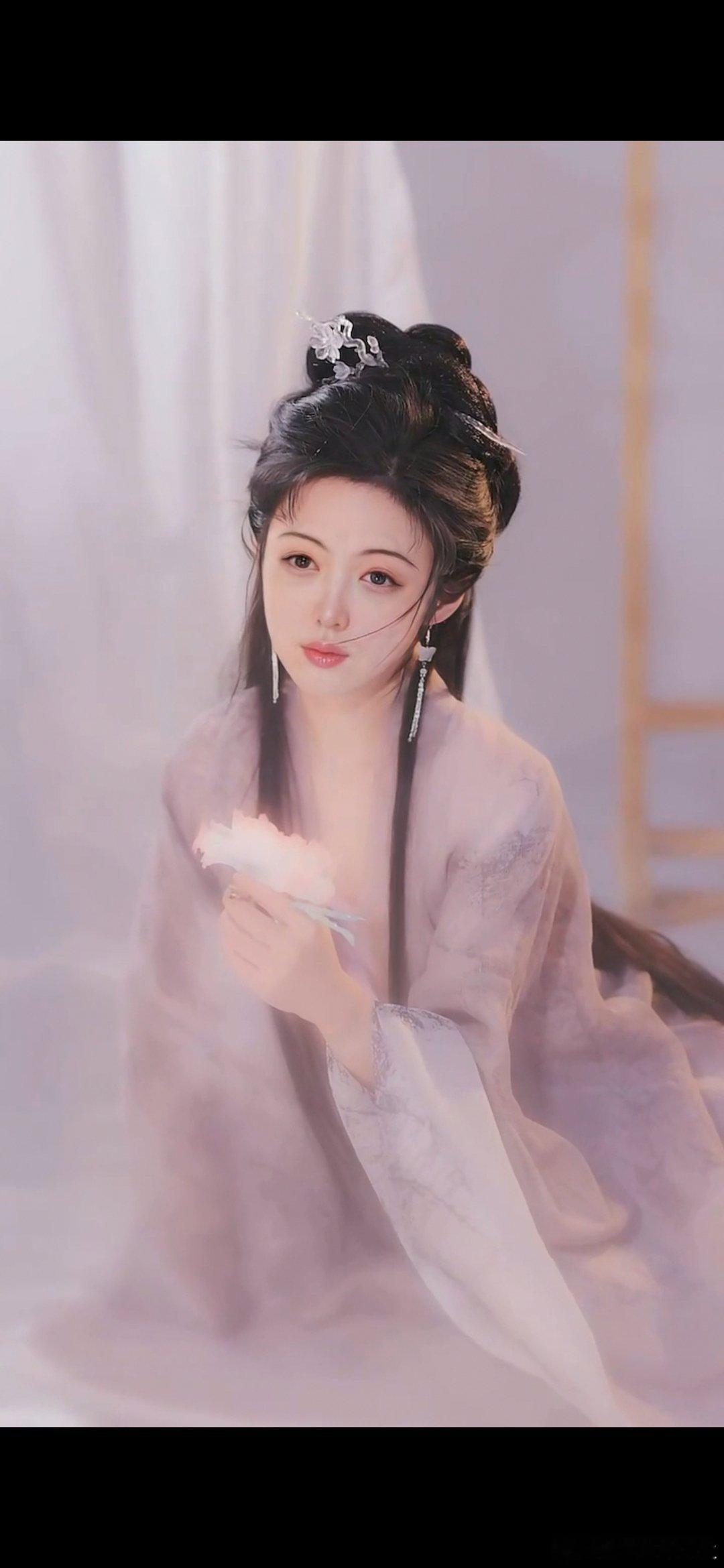 #情爱日记[超话]#                     《幽怨》谁将幽怨托