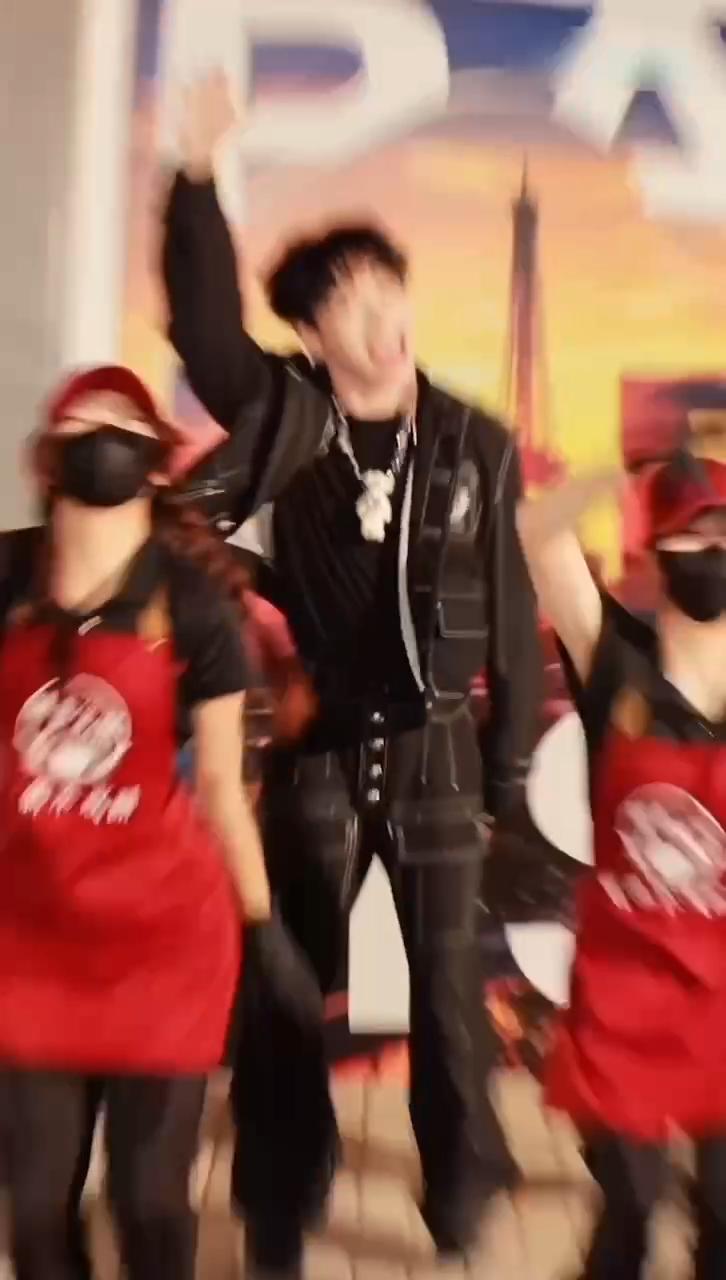 五分钟速通2025年度热梗 这首16位博主接力演唱Jiaber吴伯滔的《Bye 