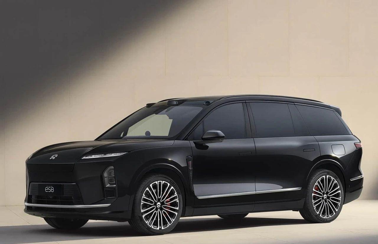 全新第三代蔚来ES8发布并开启预售，新车共计推出3款车型，预售价格区间41.68