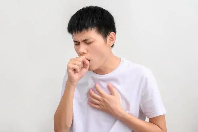 嗓子老是咳痰，学习一下怎么排痰。
春天是个热闹的季节，痰湿也来凑热闹了。最近发现