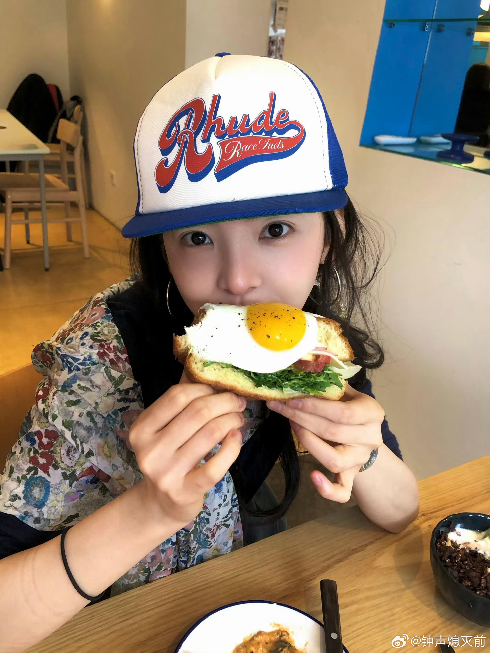 太可爱太会拍了 随便一张都萌哭 