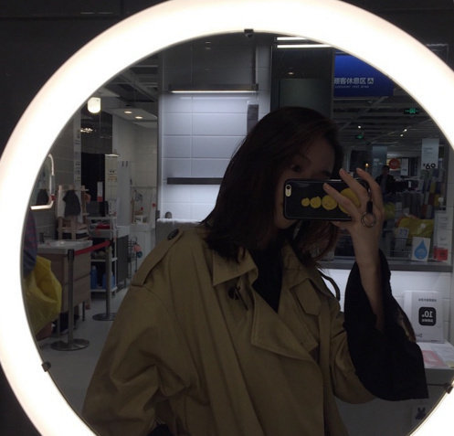 “善良和爱都是免费的  但不是廉价的  你的善良 需要带点锋芒  你的爱 需要带