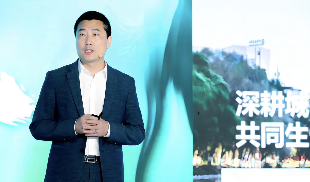 曾巍出任万科东北地区公司总经理， 曾任万科东北区域总经理、万科烟台公司总经理、万