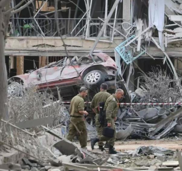 伊朗导弹真的不够用了？

最近大家都在聊，说伊朗的导弹差不多快打完了，库存都快没