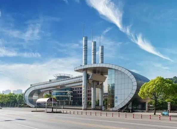 15岁评上大学副教授，天才从来不被年龄定义，自古英雄出少年！15岁天才少年熊羽诺