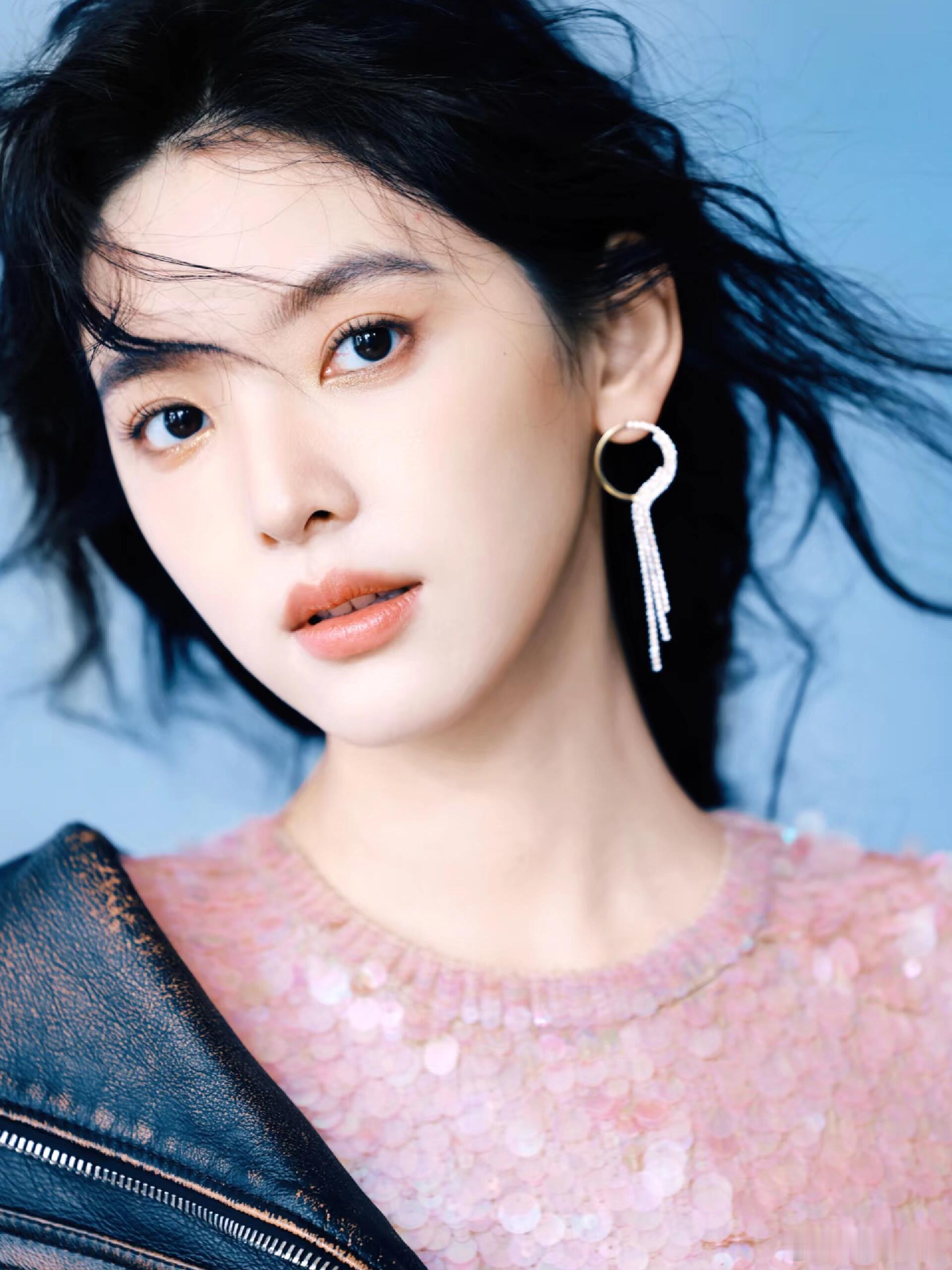 章若楠这组照片太绝了，美到窒息