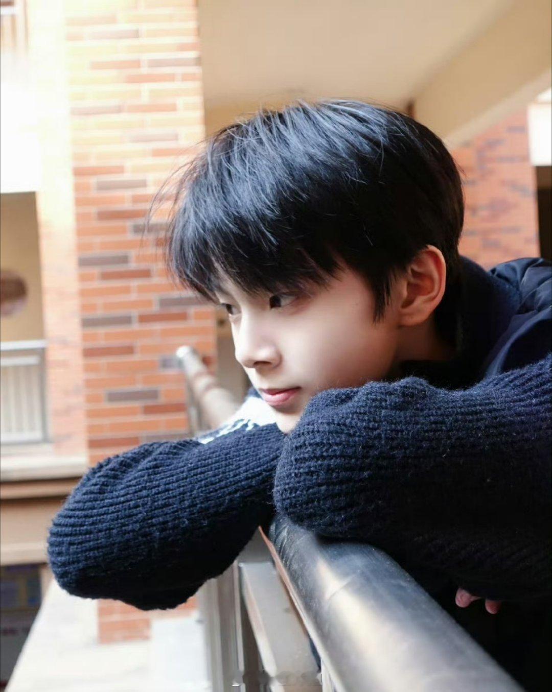 陈浚铭跟陈思罕这两家好像友好交流起来了，真的是好端端的突然就交流起来了，不知道为