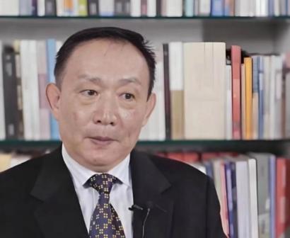 卢麒元痛批社科领域现状：投入的经费数额惊人，研究队伍规模庞大，却研发不出一套具备