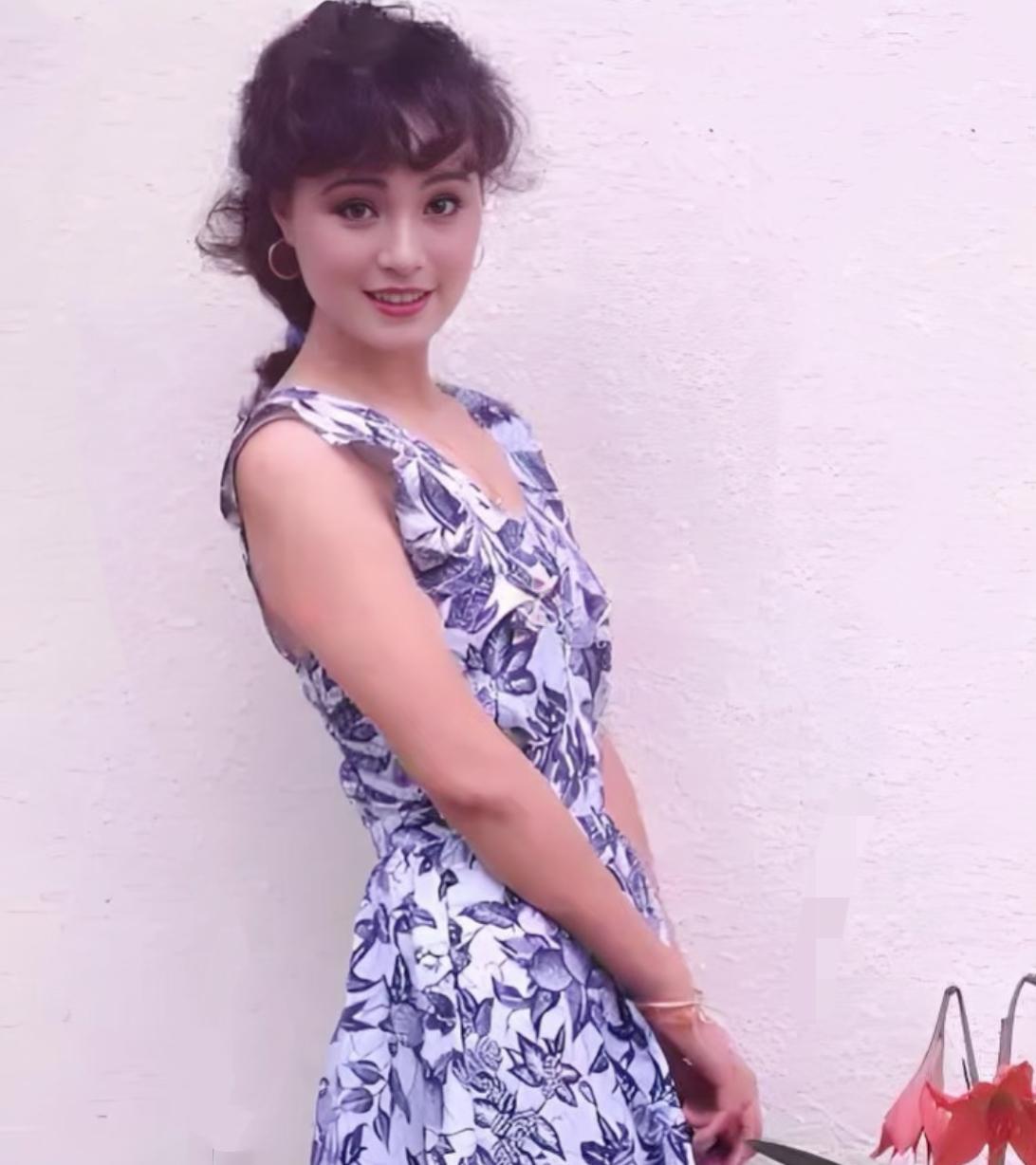 刘亦菲小姨'回不去的青春家族都是美女，但是还是刘亦菲最漂亮