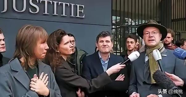 中国这一次是真的下了狠手。不是对美国，也不是日本，甚至不是其他欧洲国家，而是荷兰