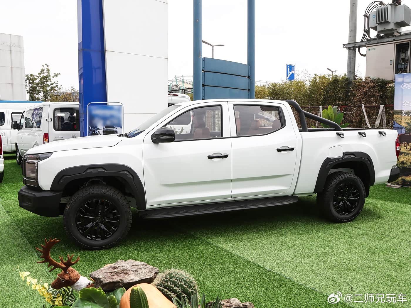 7.98万元起、三车齐发、40万辆下线，大通皮卡在下怎样一盘棋？3月30日，大通