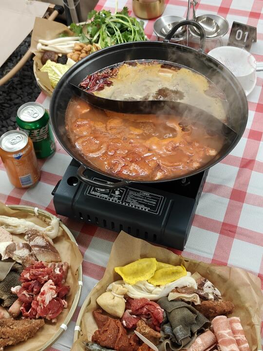 大树下，真好吃～