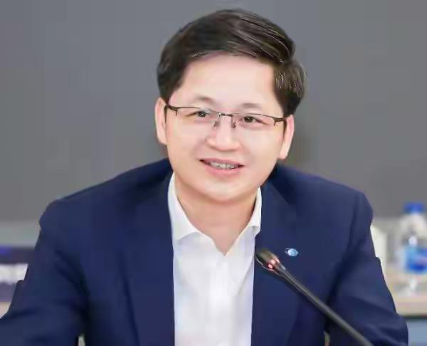 祝贺祝贺！这是从国企转到地方政府机关任职的又一典型事例。李俊杰任上海市政府的局长
