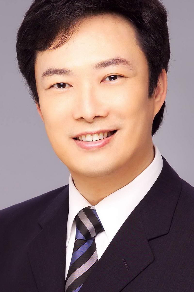 七十岁费玉清的归隐日常
 
七十岁的费玉清，住在淡水老宅里，不接电话，也不唱歌。