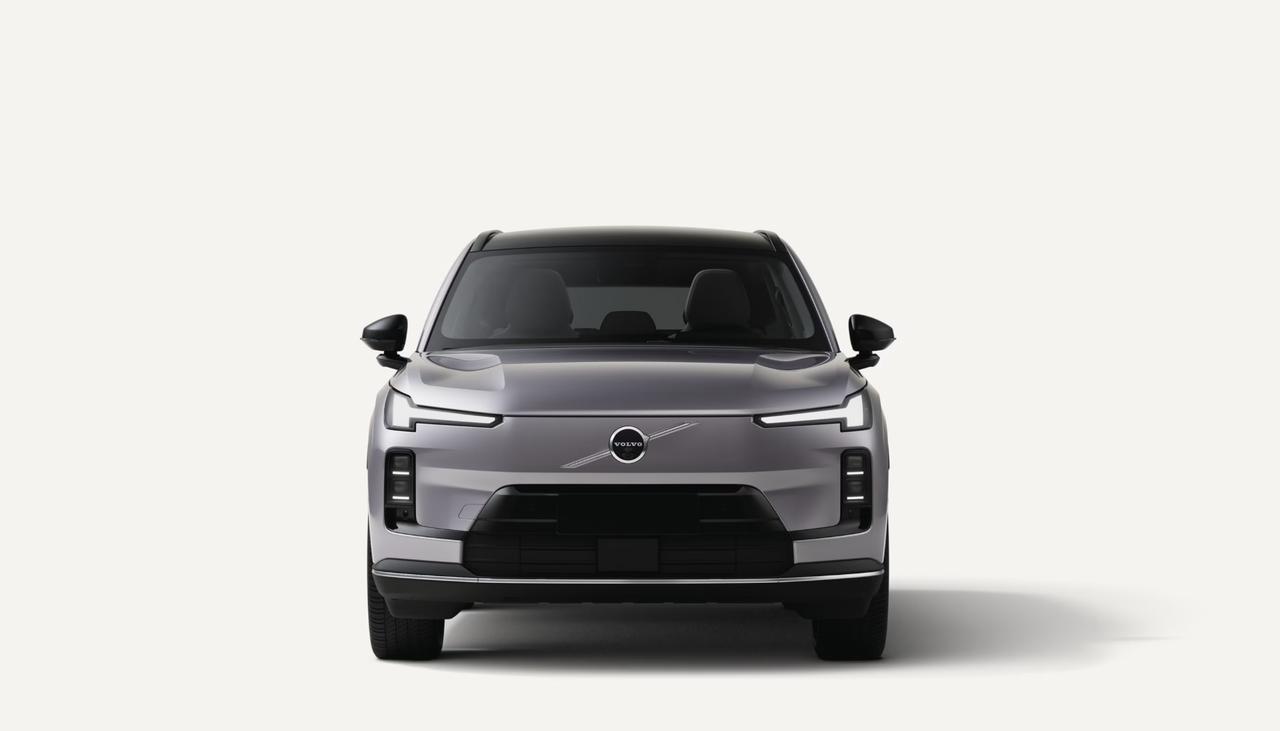 沃尔沃全新XC70开启预售，预售价为29.99-32.99万元，有下面几个亮点：