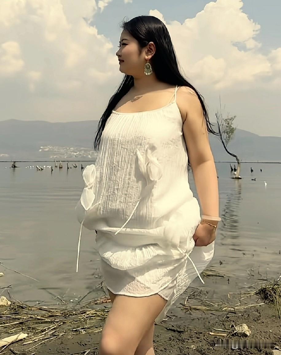 女人肯定瘦更好看啊，太胖了不好看。