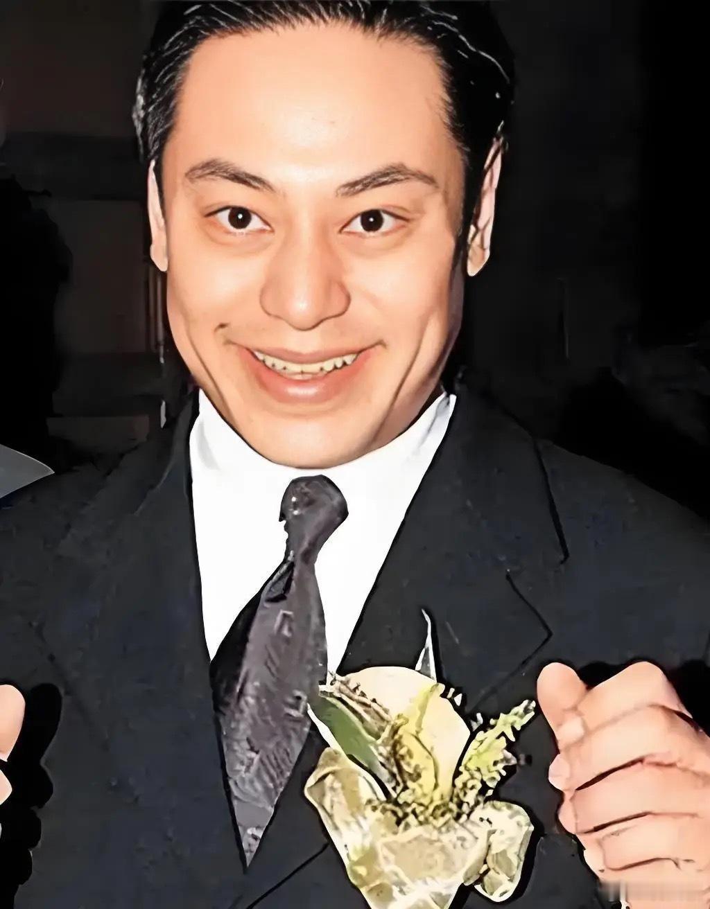 应粉丝请求，解析孙宇晨面相。孙宇晨 其实与香港已故富豪罗兆辉面相很有几分相似！两