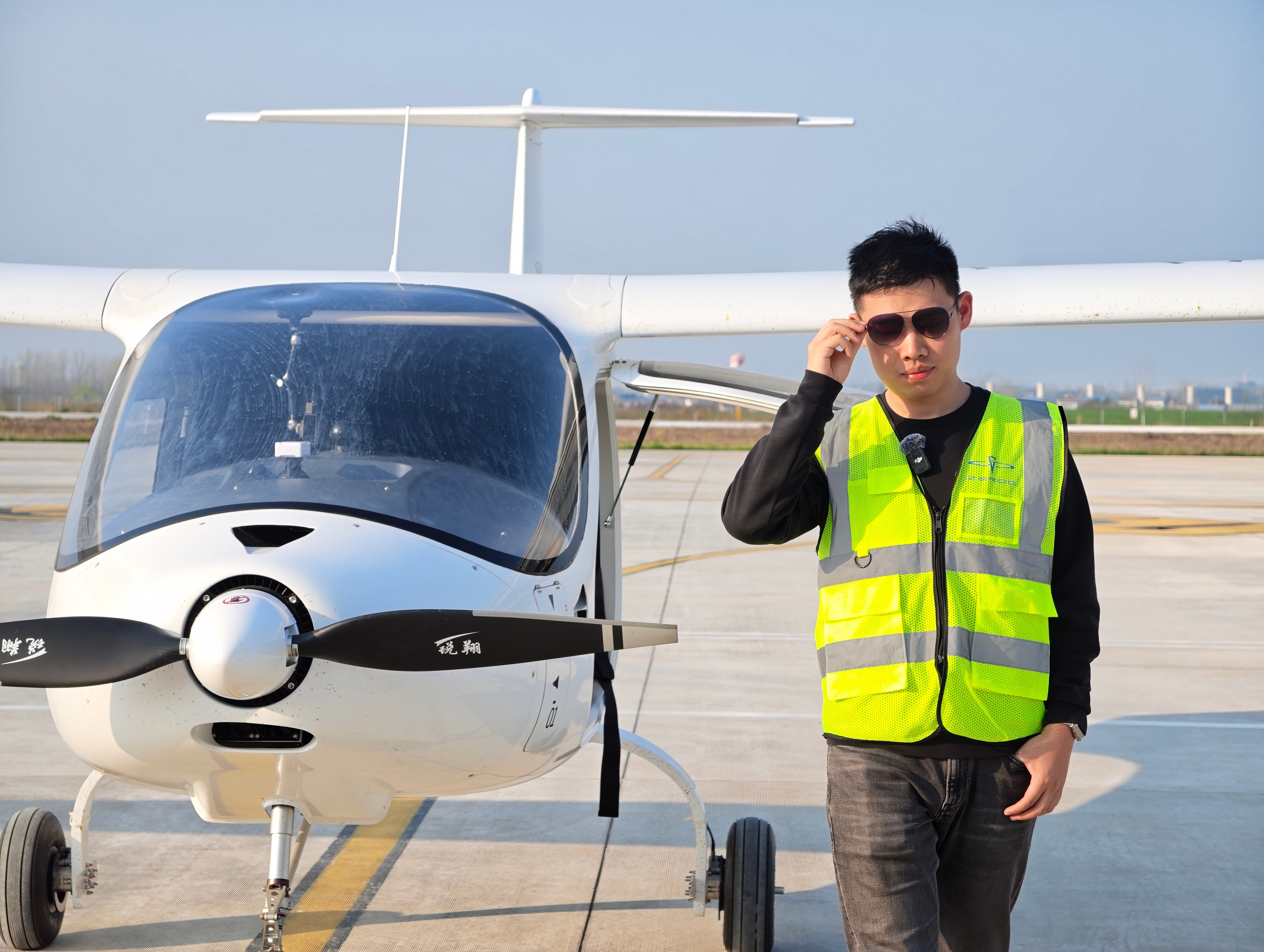 “科技九洲君”这个昵称用了10年，终于有机会实名制冲浪了。  我一直觉得“梦龙”