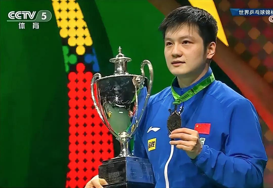 樊振东铁石心肠

第五局，樊振东10:5领先，拿到5个赛点，冠军在望。

王楚钦