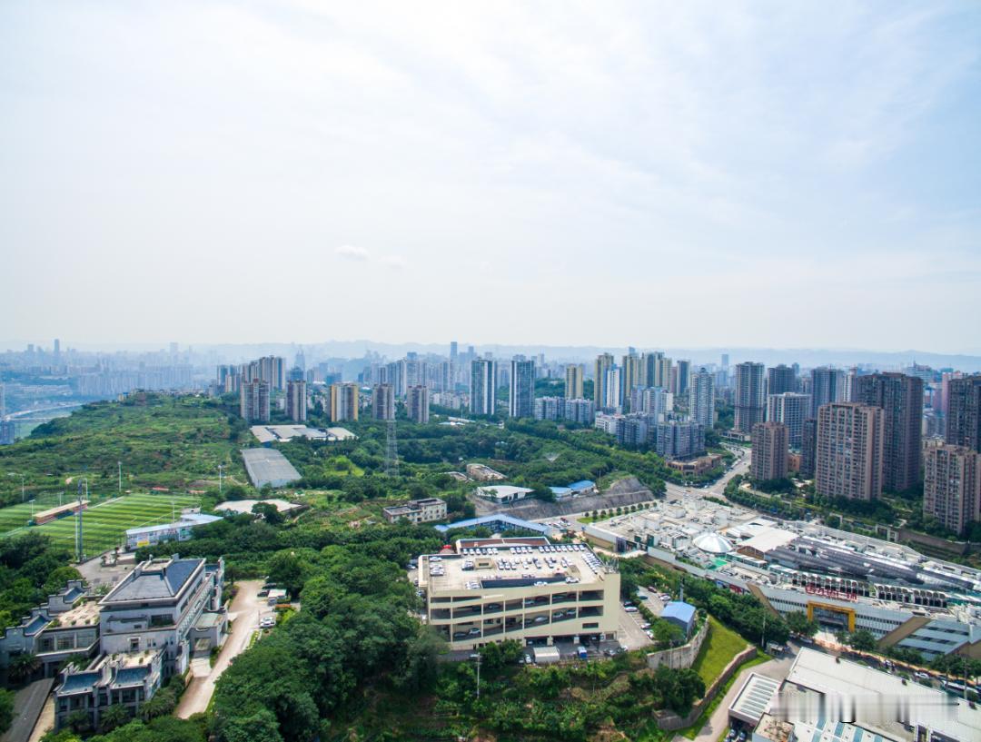 我真的是有点小看了沙坪坝。
之前对沙坪坝的印象一直都是大学多、医院多，就如同沙坪