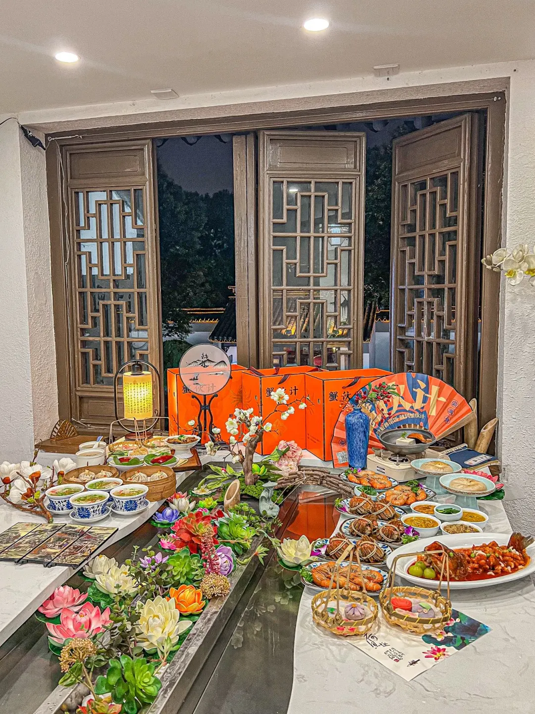 秋天来苏州‼️总要吃上蟹全宴小火锅吧‼️