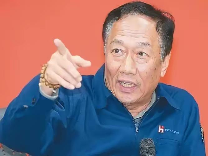 郭台铭：宁愿依附大陆也不愿惨淡收场

近日，郭台铭在接受媒体采访时表示，没有大国