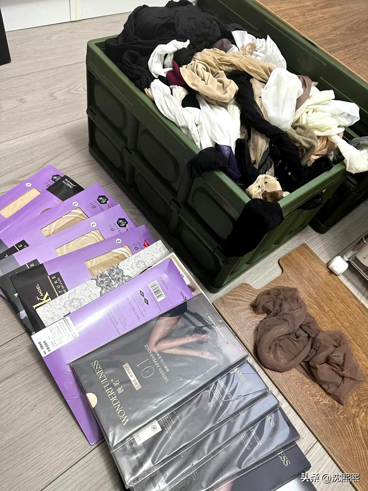 作为一个丝袜大户，一般我都买品牌的，好多杂牌不耐穿