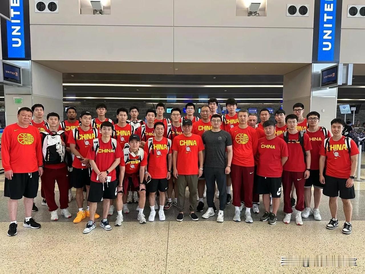 媒体人：想知道，中国男篮将在8月中旬到9月下旬再次开启新一轮的集训的意义何在？

