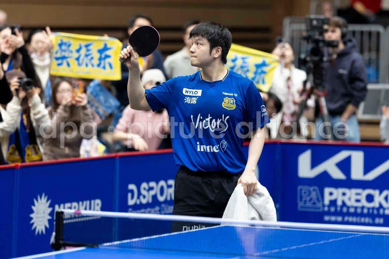 樊振东表示一切尚新未来会更好 每一天都是更美好的开始 一起期待今晚的德甲赛场 春