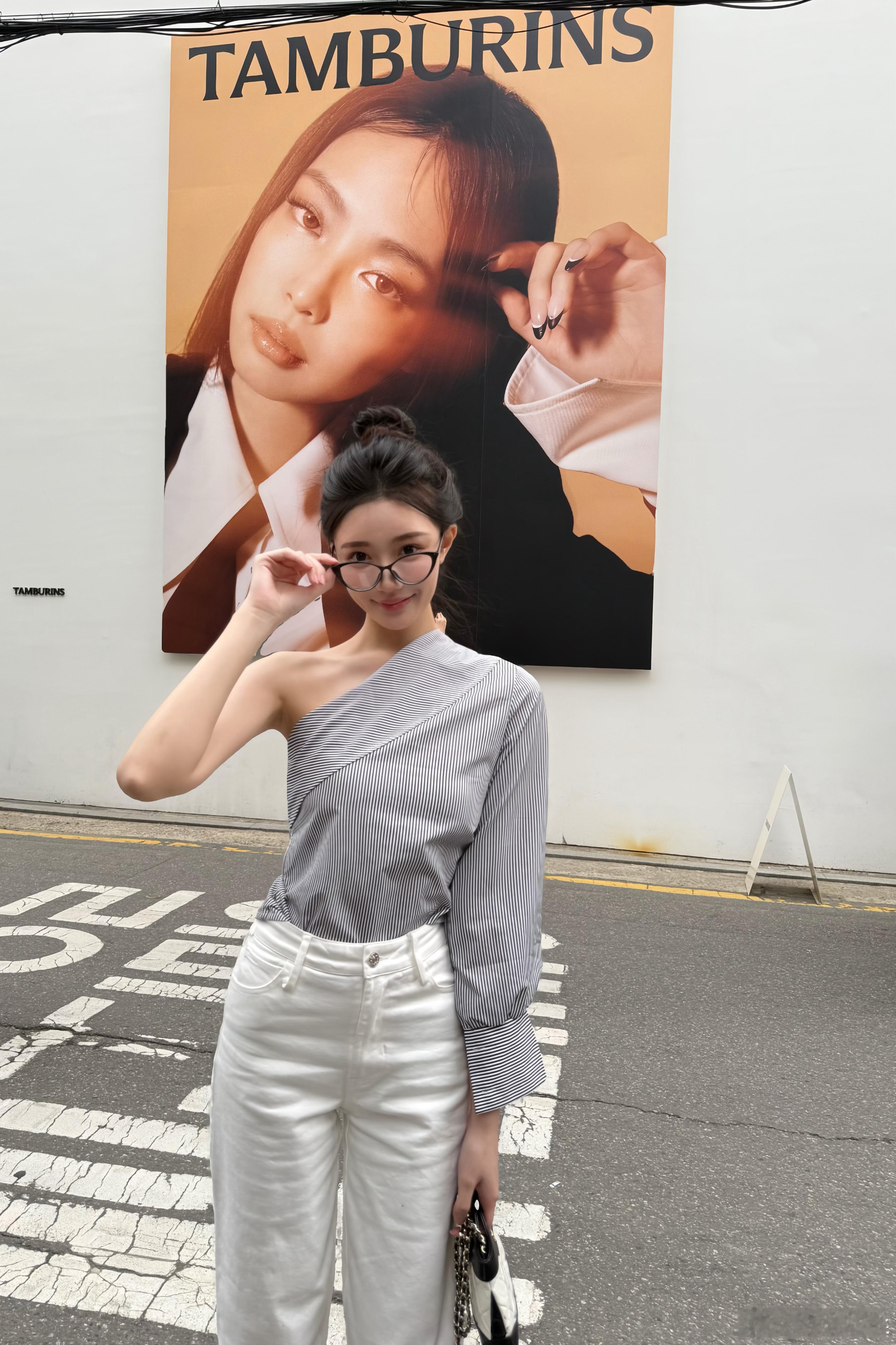 Jennie你怎么换皮肤了 ​​​