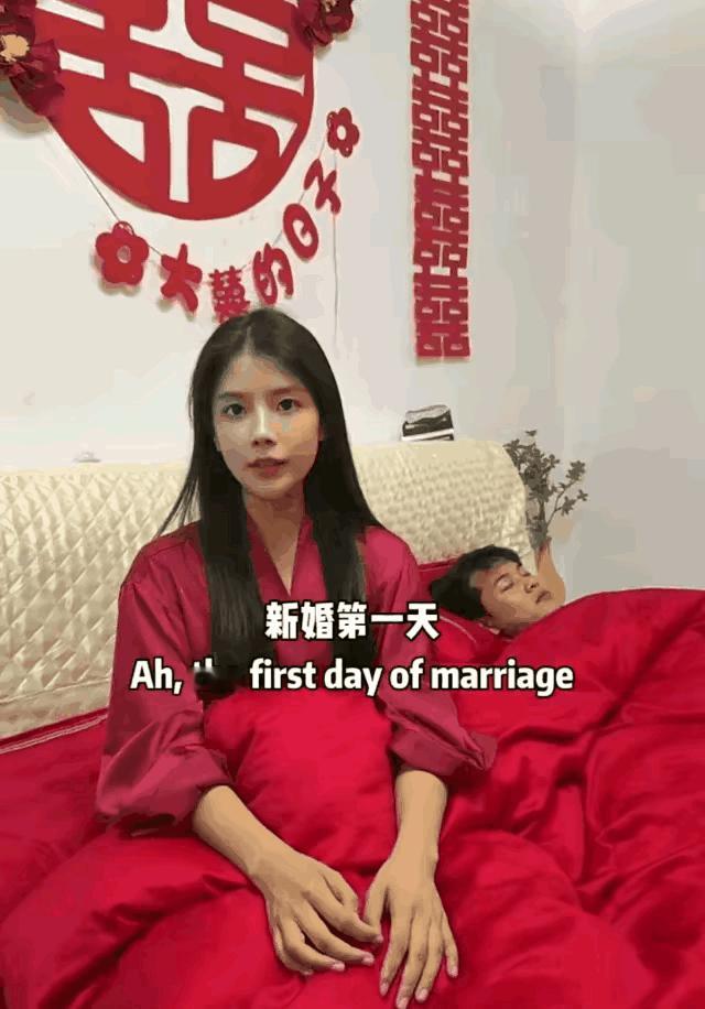 以前新婚之夜，新婚之前新郎是没有碰过新娘的，新娘也没让人碰过，所以新婚之夜干柴烈