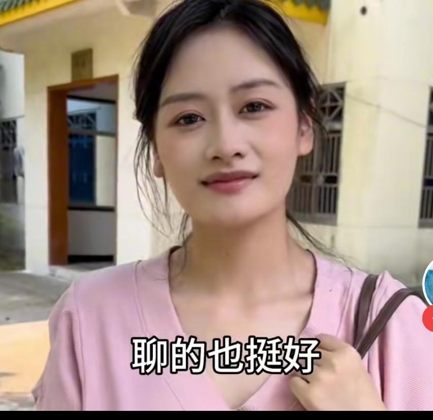 标题：今天相亲对象是空姐，大家看看她漂亮吗
 
今天相亲，没想到见面的是一位空姐