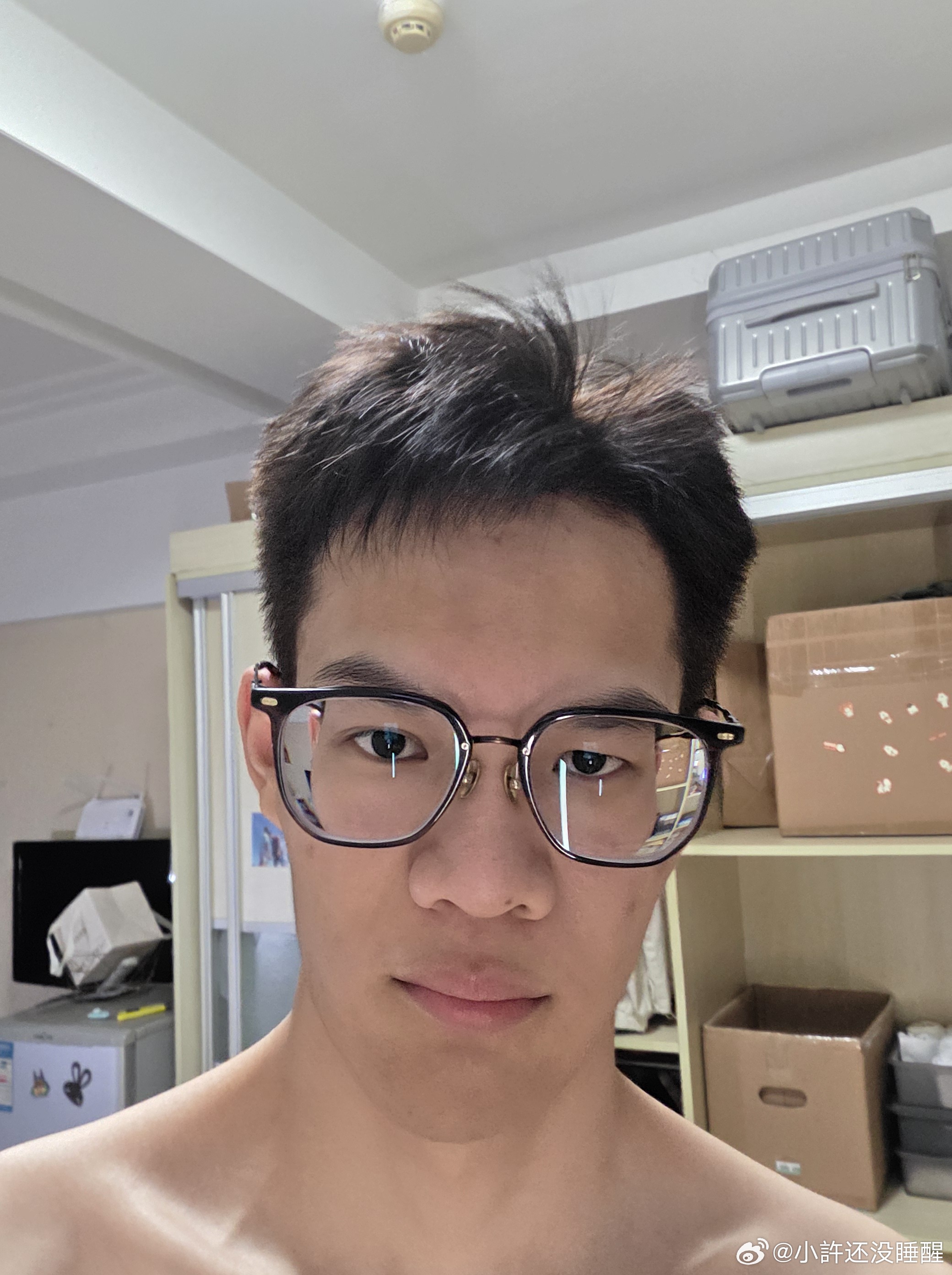 限时回归发色 见光红哦 
