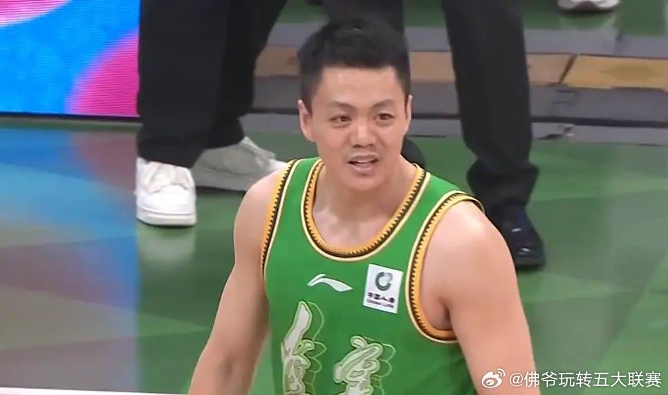 CBA疯狂一夜：辽宁逆转、四川29连败，上海10连胜登顶北京时间3月23日晚，C