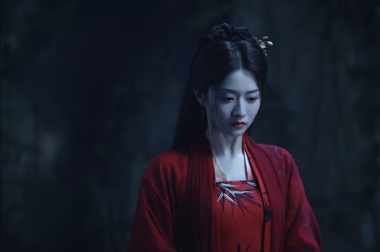 孙雪宁身着红装真是薄纱我，好美哇…… 