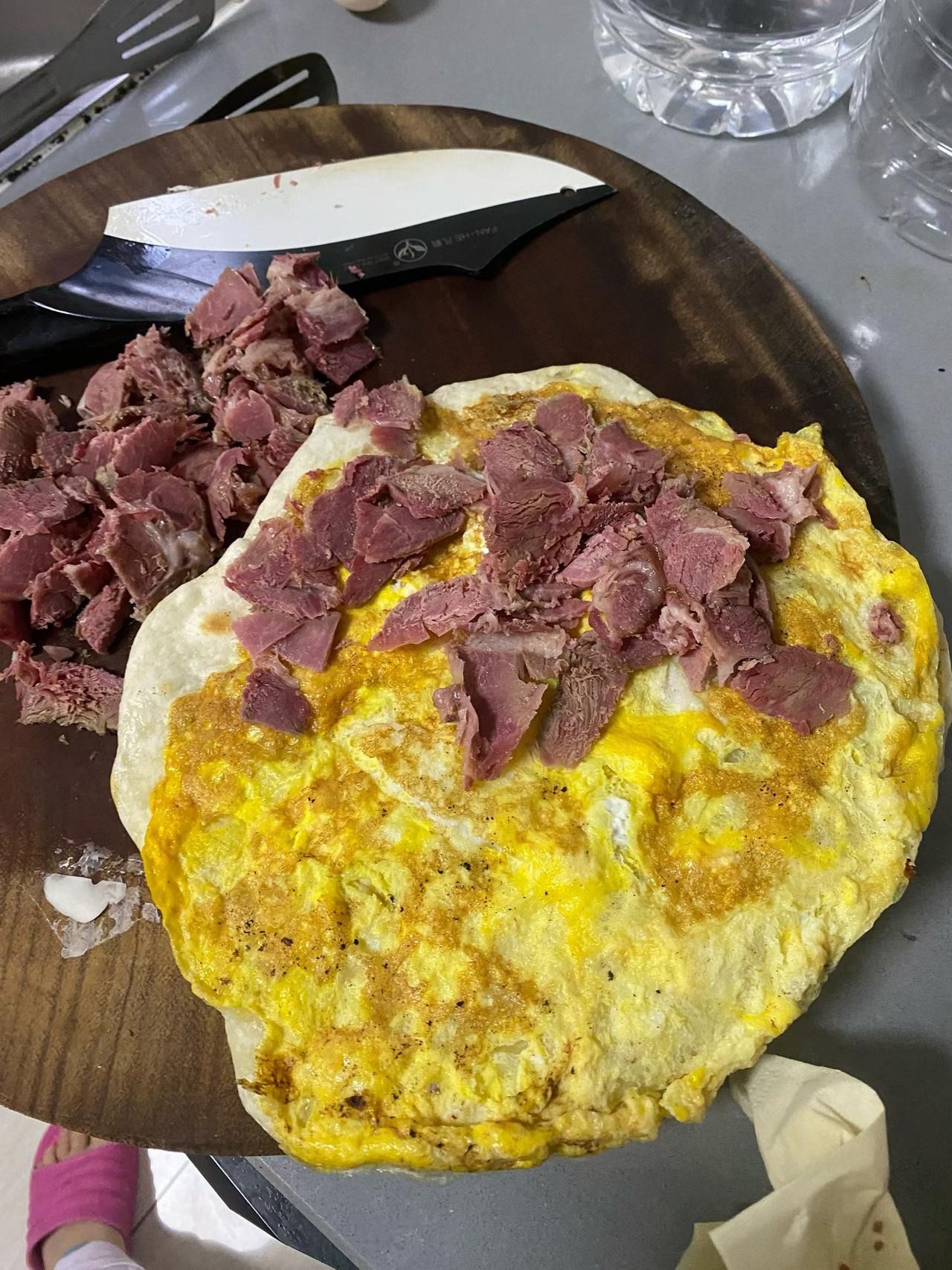 早上简简单单给孩子们准备了一点吃的，虽然简单，我自认为营养够用了。
分量也足够，