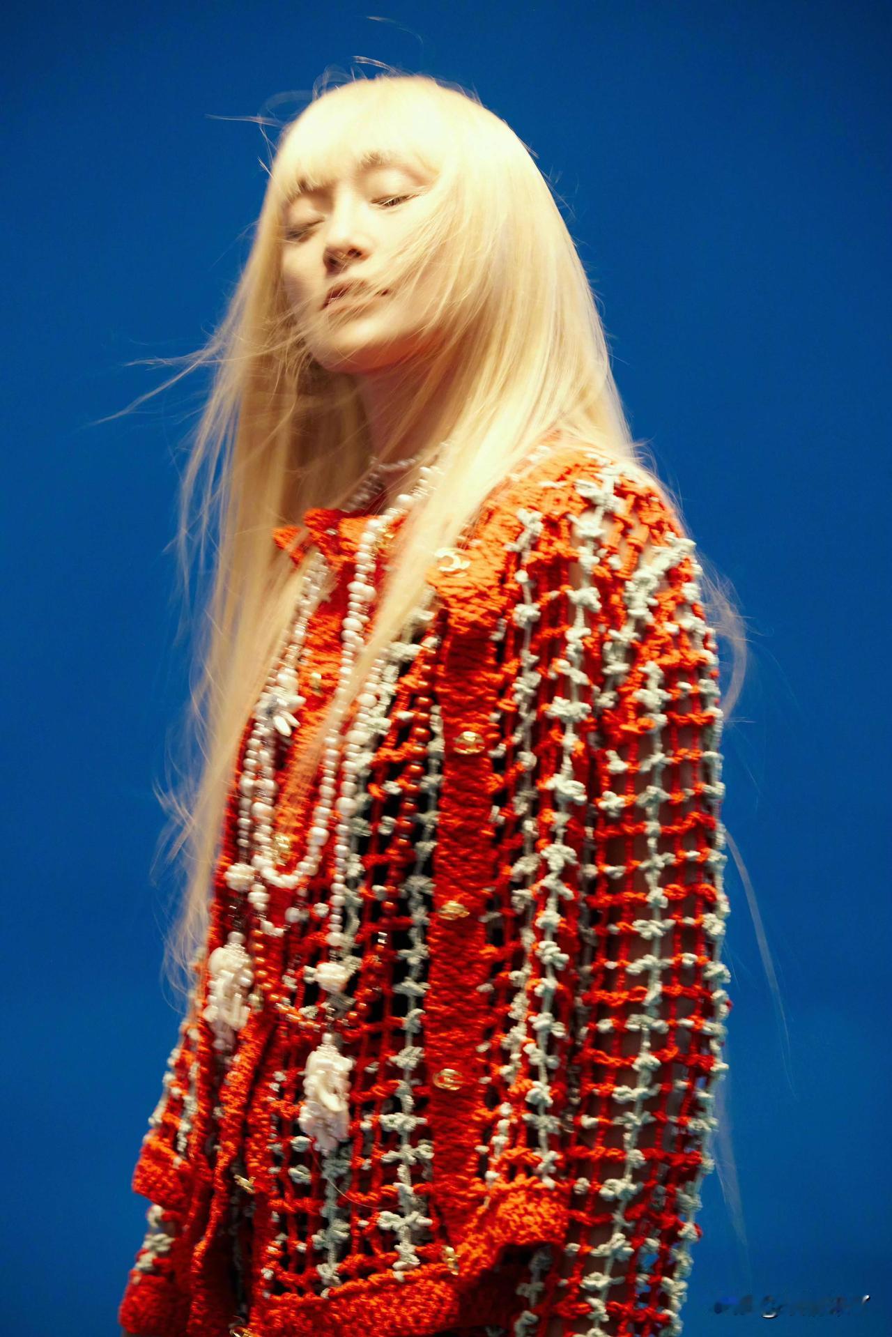 周迅Wallpaper中文版三月刊封面，美的像个仙子🧚🏻‍♀️