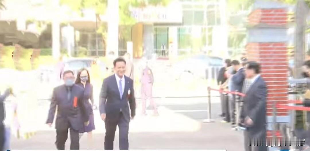 龙头选战最新消息：民进党多名民代陆续先分批到场！民进党民代大部分都是自行到场，看