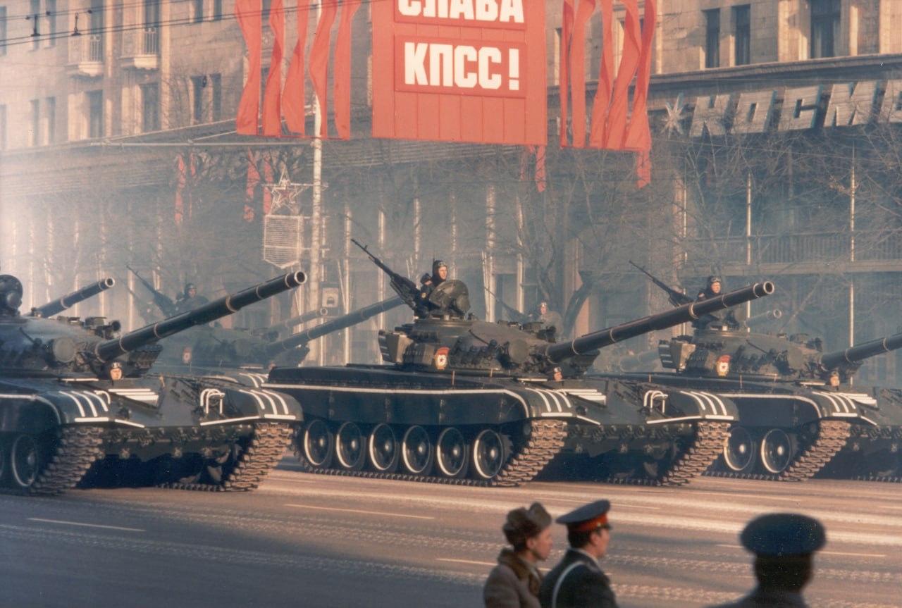 T-72第一次公开展示